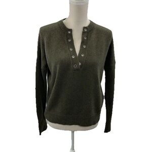 Rocky 360 Cashmere Sweater Women’s XS Relaxed Fit Olive Green V Neck No Lace